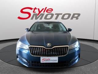 Skoda Superb 2.0 TDI EVO 122 CV SCR DSG Wagon Executive 2021 usata a Fano